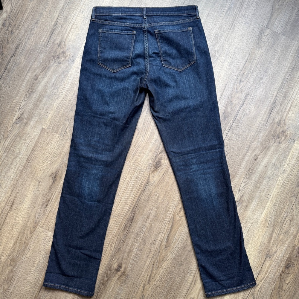 Banana Republic Premium Denim Dark Wash Girlfriend Jeans - Size 30 Long - Picture 2 of 12